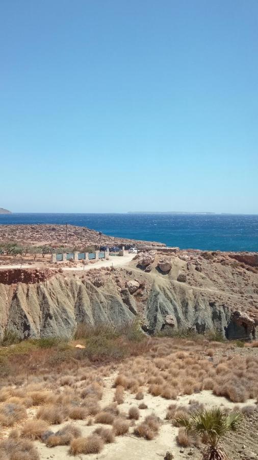 Isalo Villa Makrýgialos المظهر الخارجي الصورة