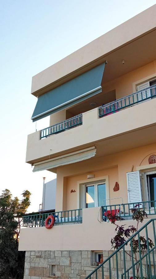 Isalo Villa Makrýgialos المظهر الخارجي الصورة
