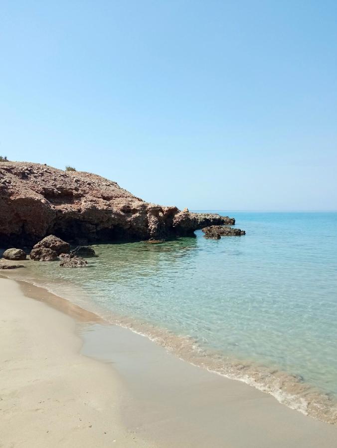 Isalo Villa Makrýgialos المظهر الخارجي الصورة
